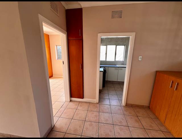 1.5 BEDROOM APARTMENT FOR SALE IN BULWER